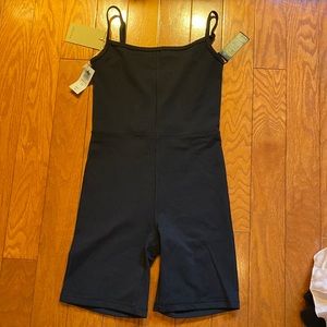 NWT Wilfred free divinity 7” romper